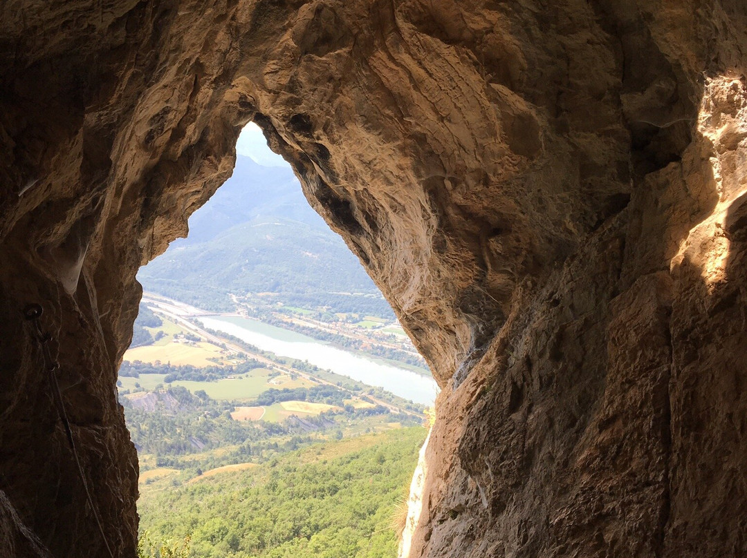 Grotte du Trou de l'Argent景点图片