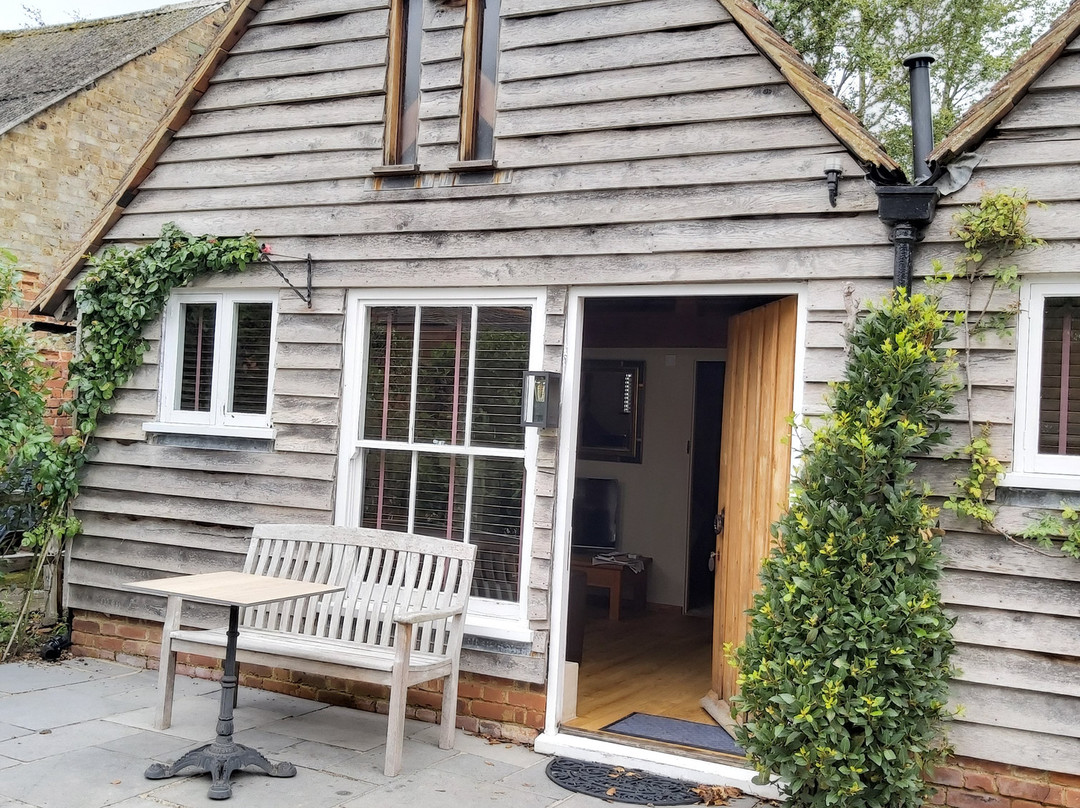 汤奇谷仓酒店主图