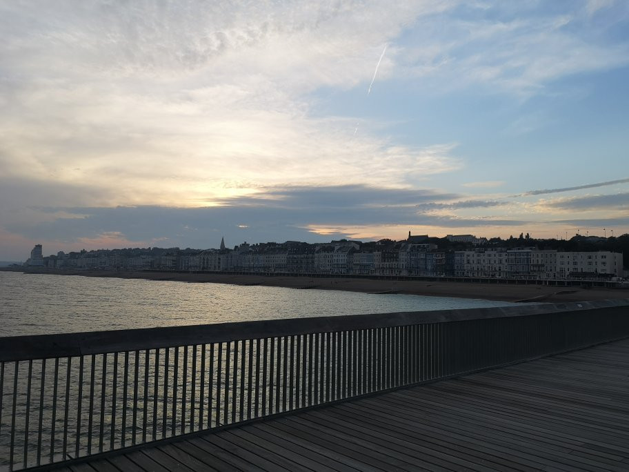 Hastings Pier景点图片