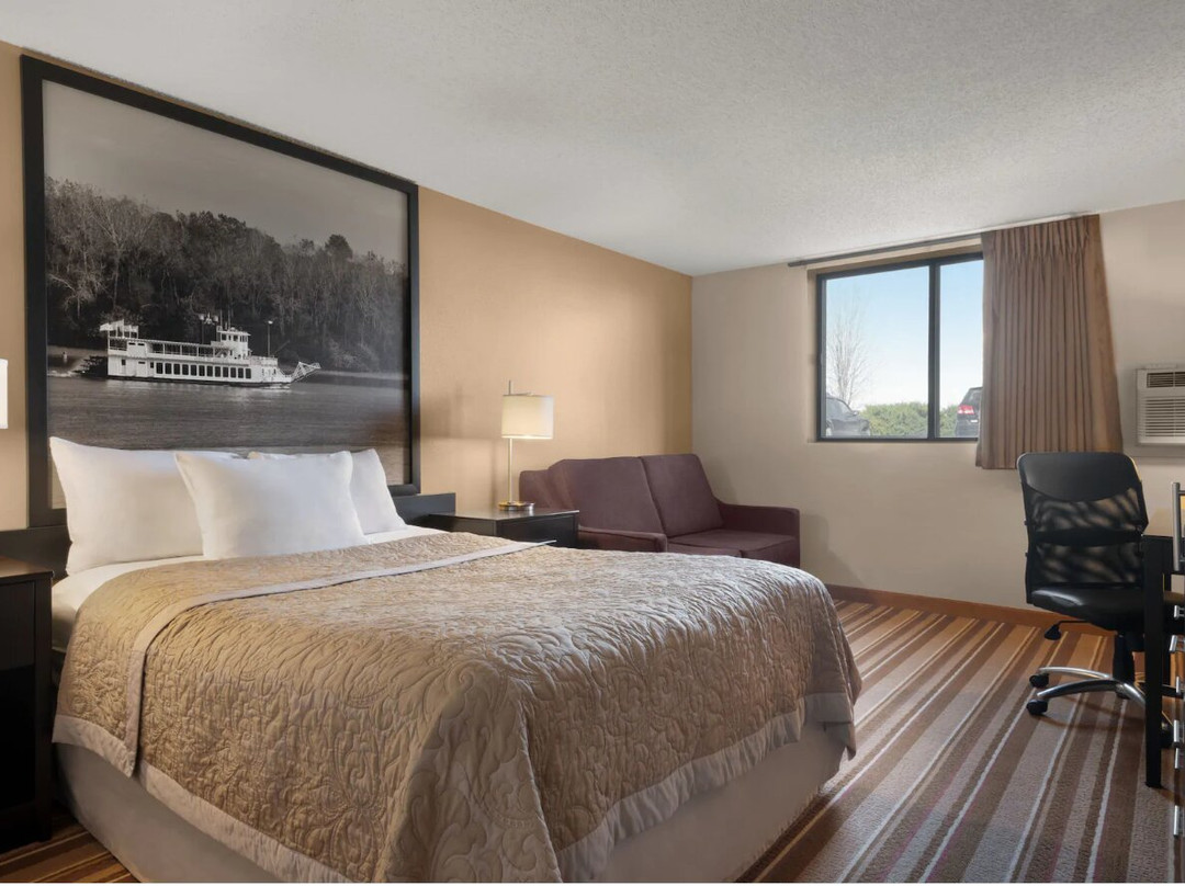 Super 8 by Wyndham Clear Lake主图