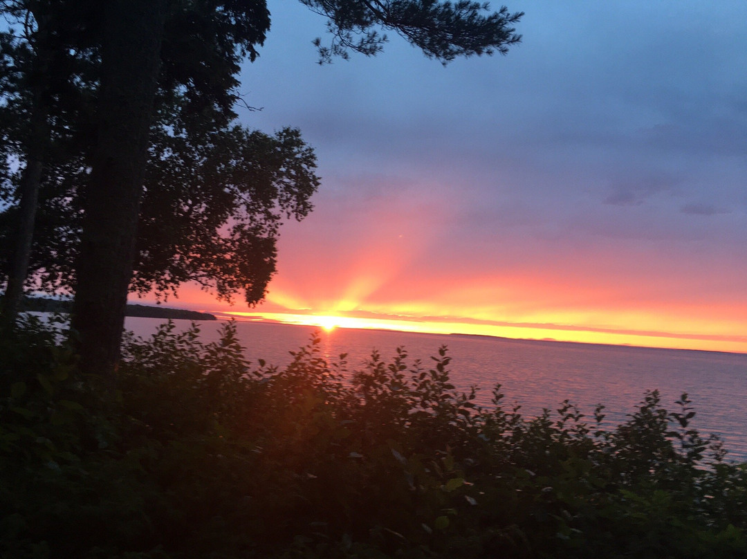 Beaver Island Lodge主图