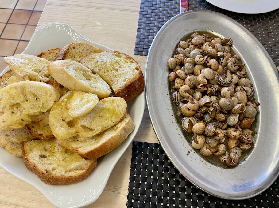 Café Restaurant Neves