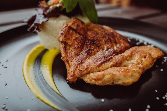 Giga Testvérek Special Street Food Center主图