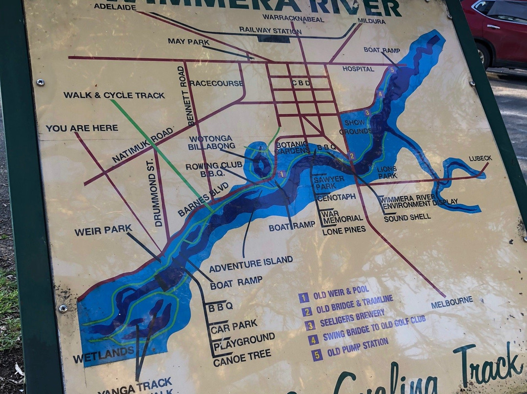 Weir Park-霍舌姆必去景点