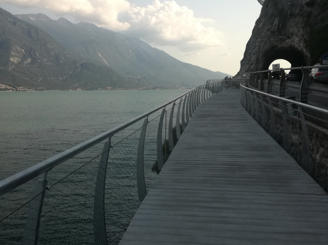 Ciclopista del Garda景点图片