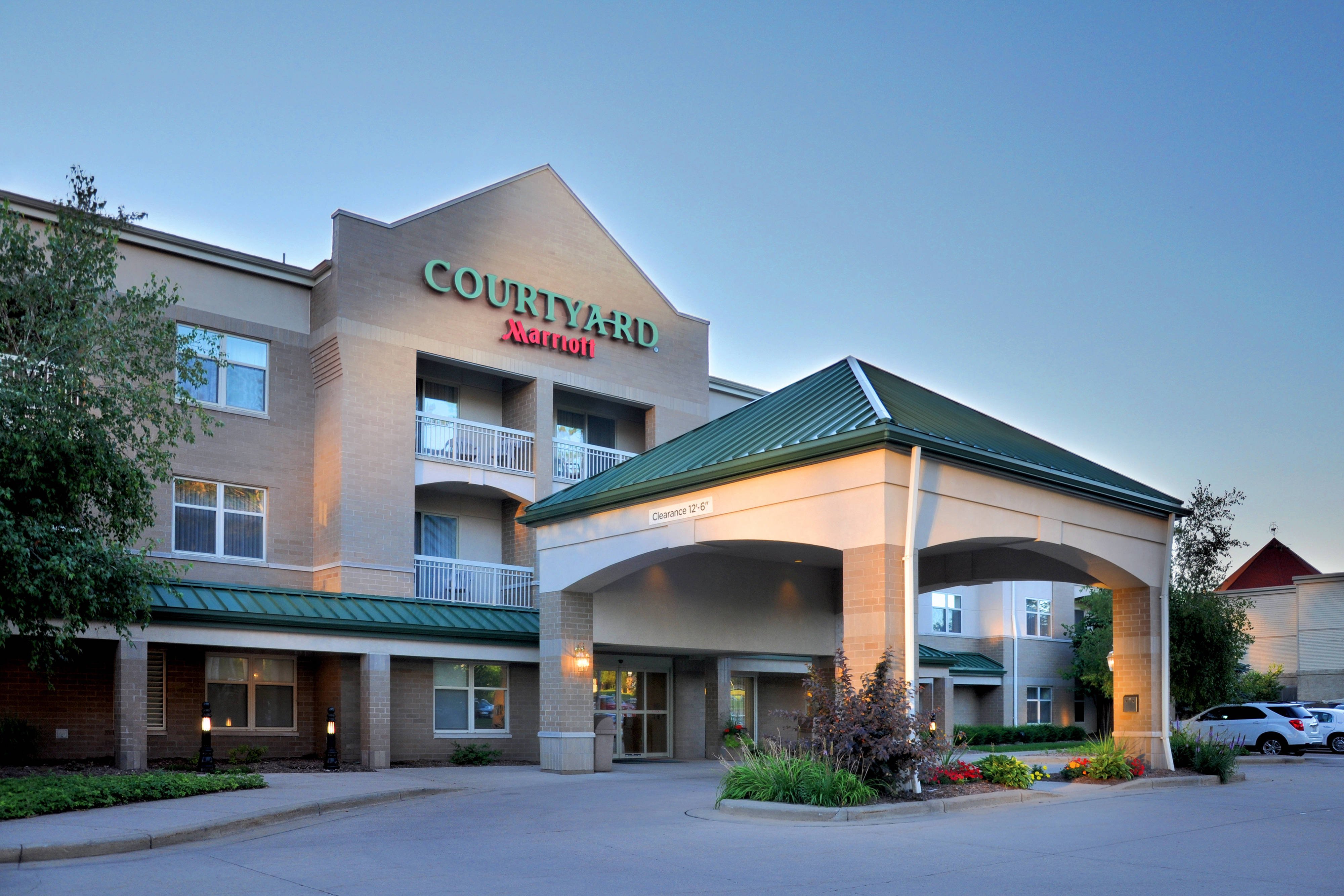 Courtyard Wausau-官方