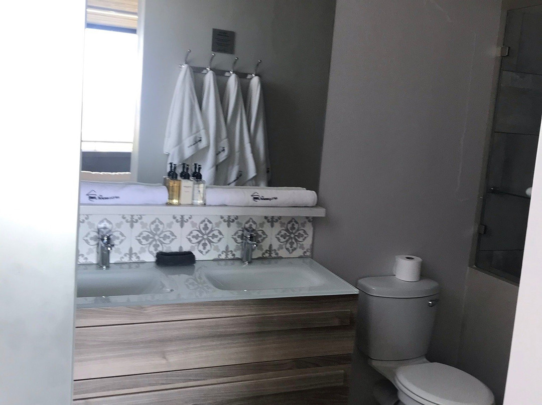 The House Quarters主图