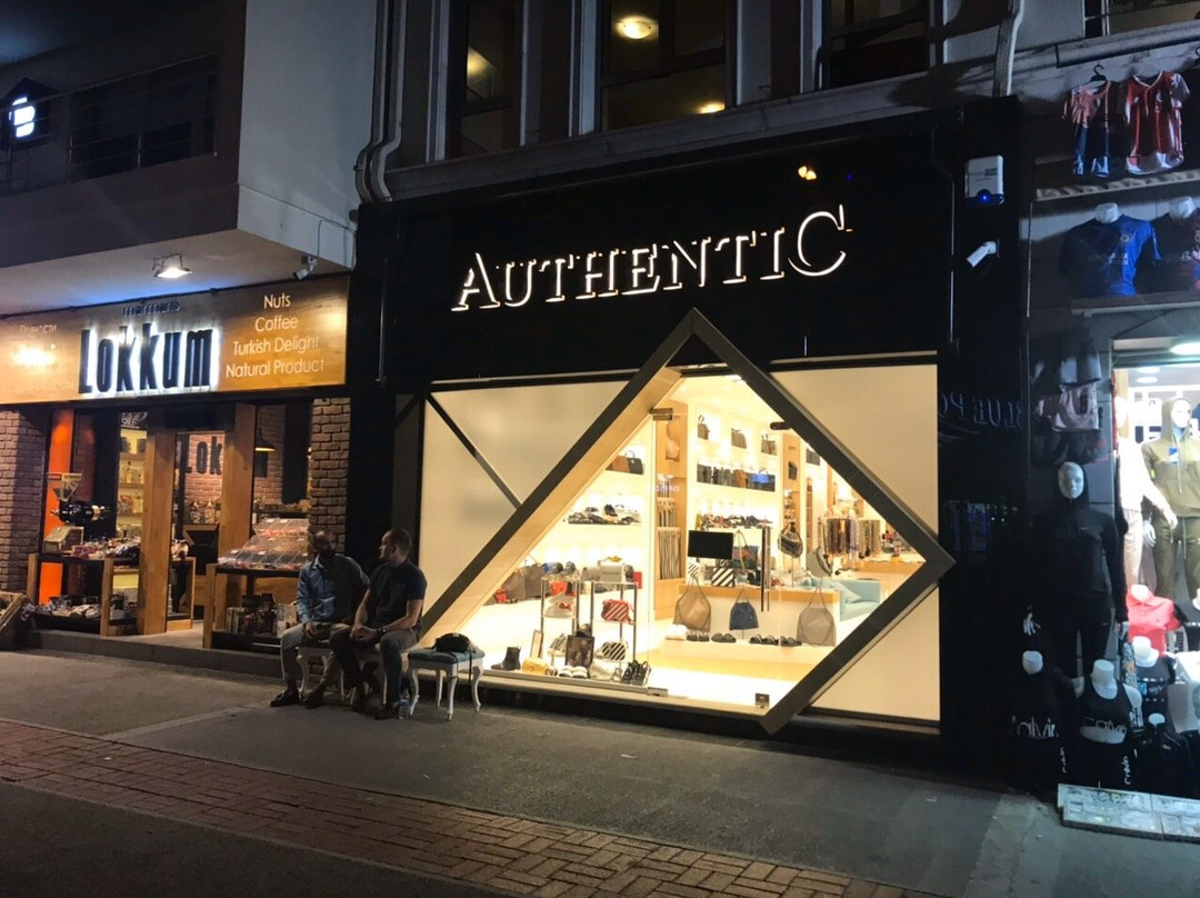 Authentic Marmaris - Bags, Shoes & Clothes景点图片