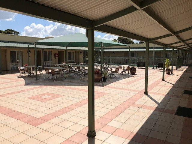 贝斯特韦斯特水晶酒店主图