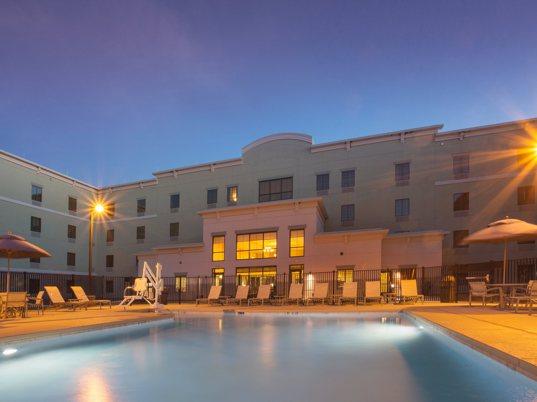 Candlewood Suites Building 44420主图