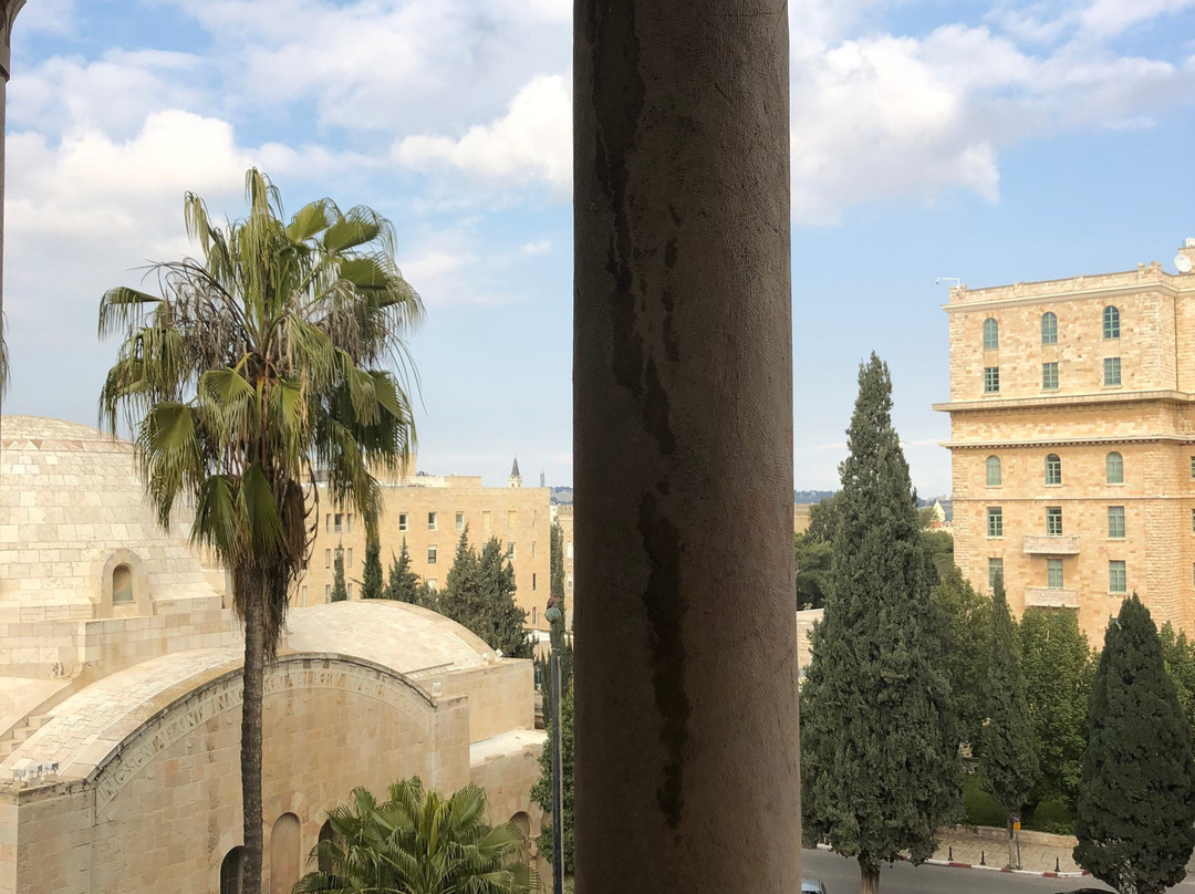 YMCA三重门酒店主图