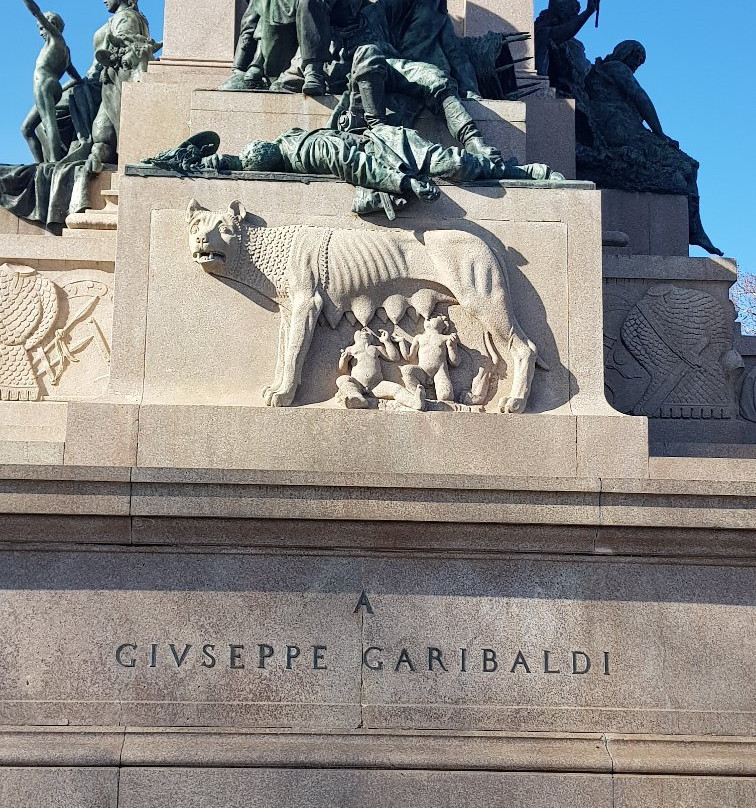 Monumento a Garibaldi-罗马必去景点