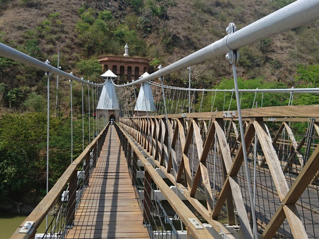 Puente de Occidente景点图片