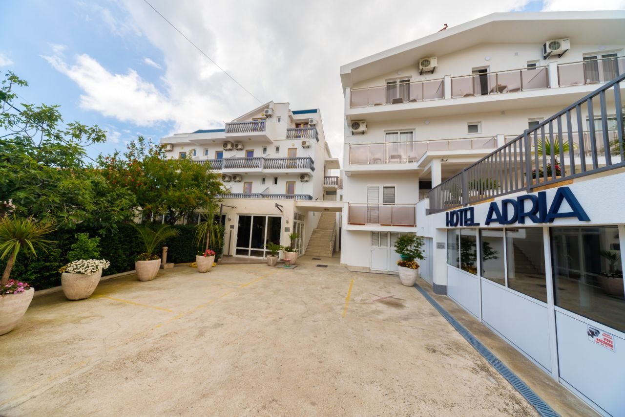 Hotel Adria-官方