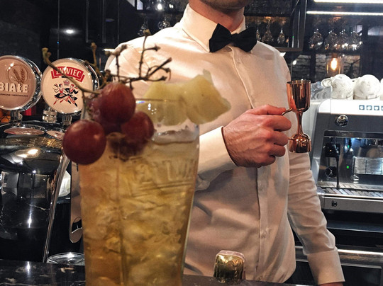 TA'AM Restaurant & Cocktail Bar主图