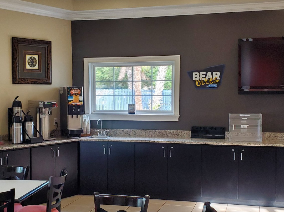 Travelodge By Wyndham Lakeland主图