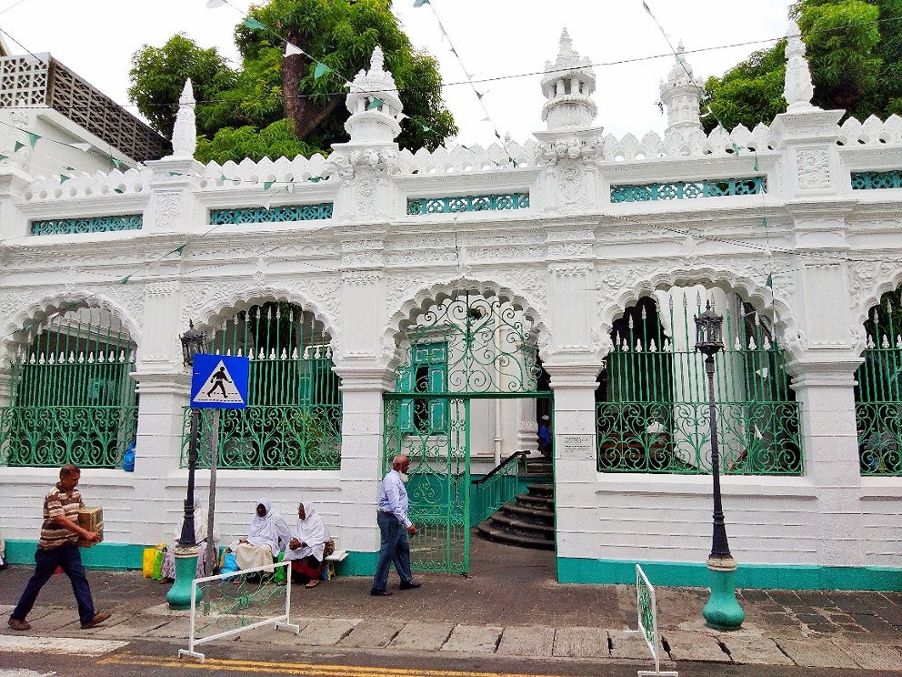 Jummah Mosque-路易士港必去景点