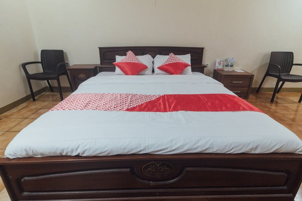 Oyo 1688 Collin Beach Hotel主图