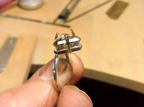 Exmoor Jewellers-迈恩黑德必去景点