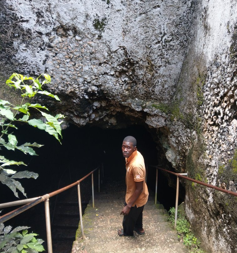 Mangapwani Coral Cave景点图片