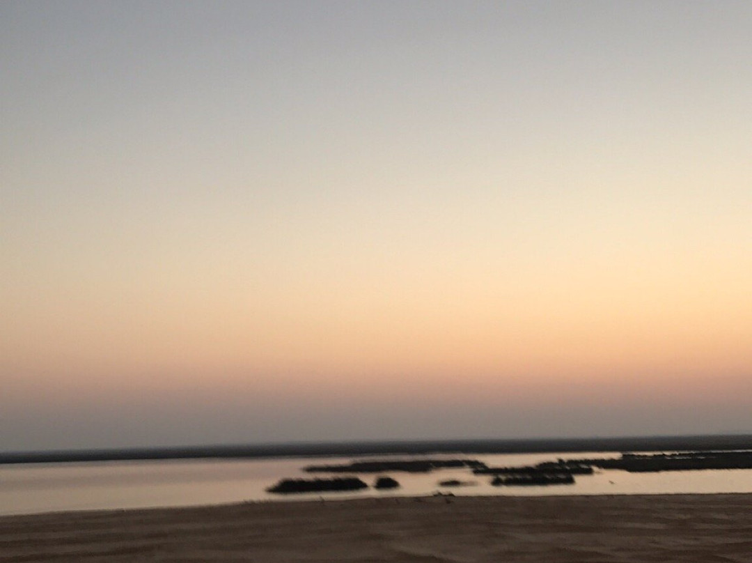 The Yellow Lake-Al Ahsa必去景点