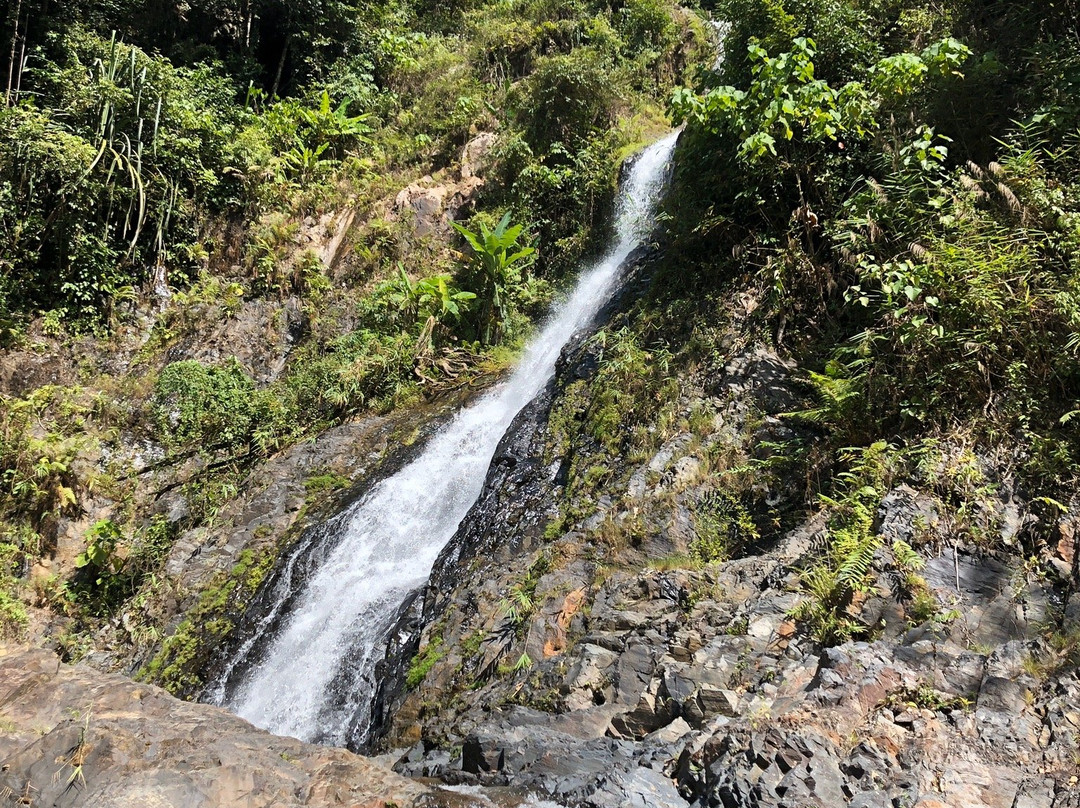 Huay Tho Waterfall Safaris景点图片