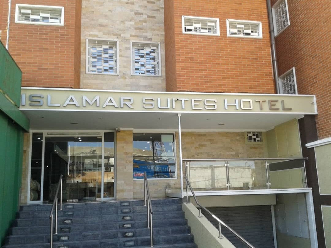 Islamar Suites Hotel