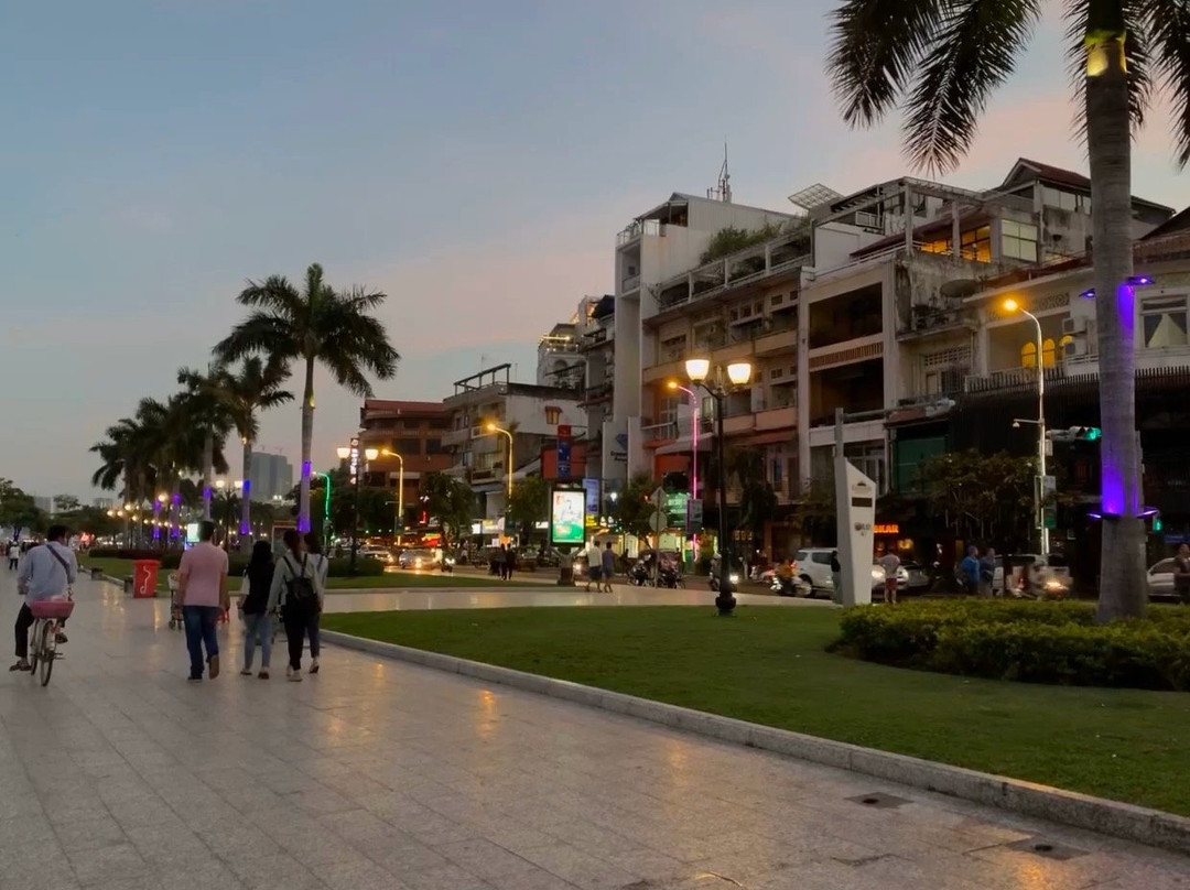 Sisowath Riverside Park-金边必去景点