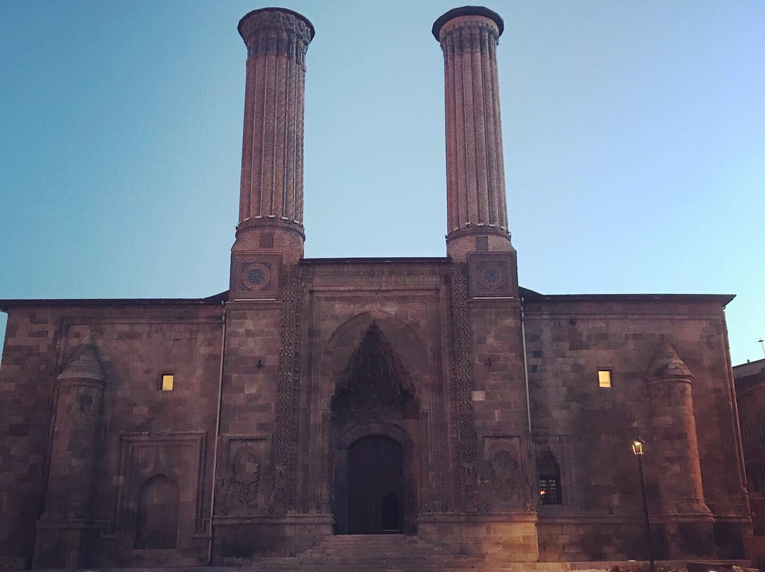 Cifte Minareli Medrese-Erzurum必去景点