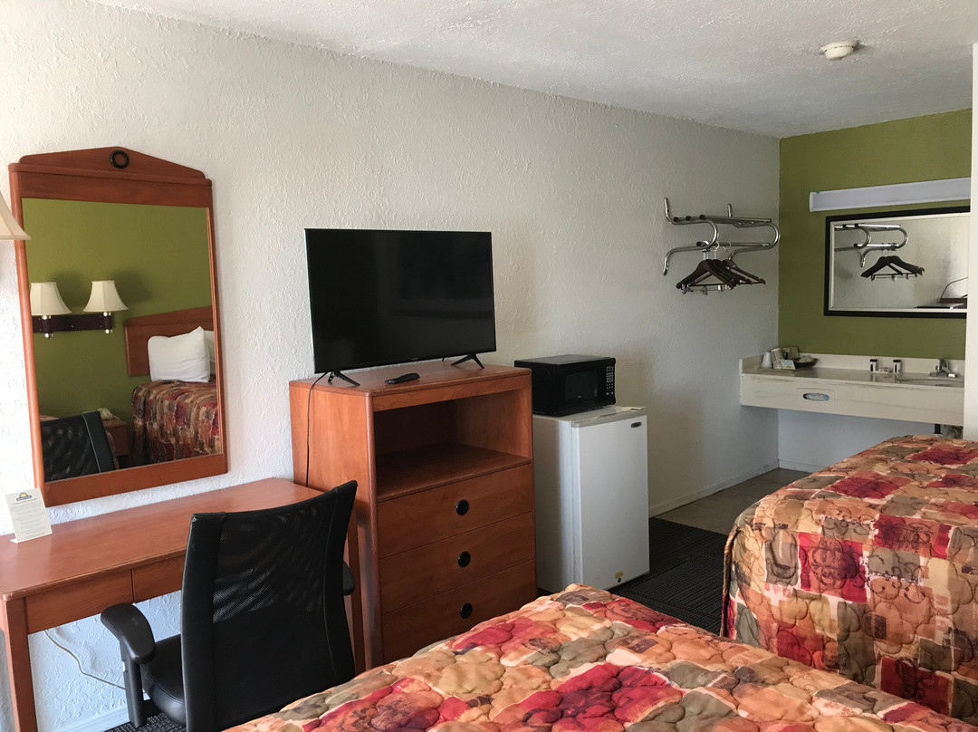 Days Inn by Wyndham Woodward OK主图