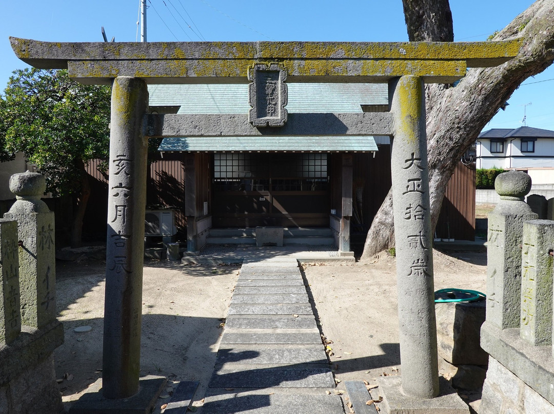 Sampokojin Shrine景点图片