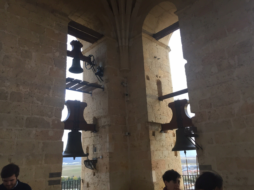 Torre Campanario De La Catedral-塞哥维亚必去景点