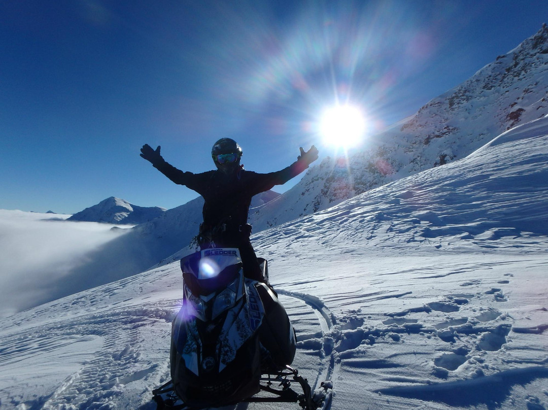 Rocky Mountain Riders-戈尔登必去景点
