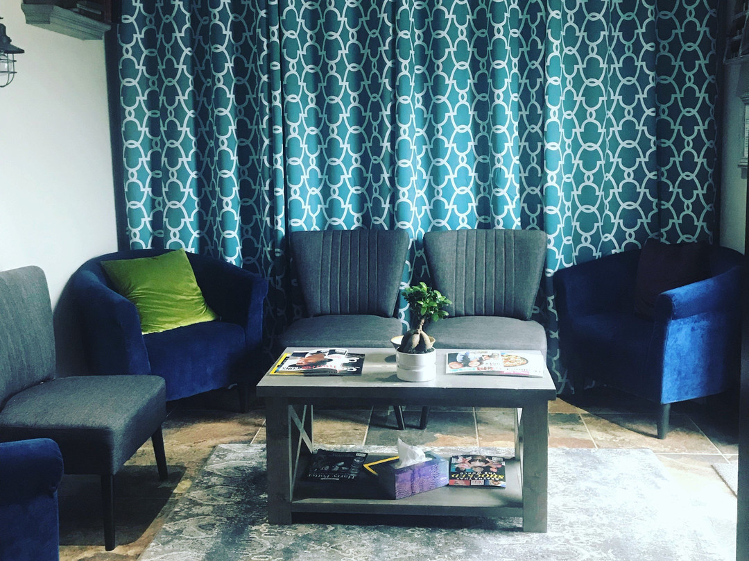 Reclaimed Massage Therapy Health & Wellness Group-奇利瓦克必去景点