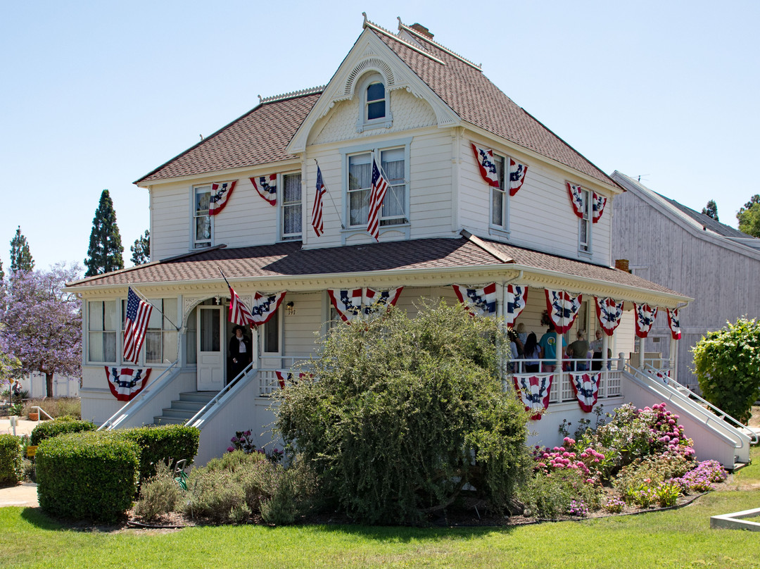Dudley House Historical Museum