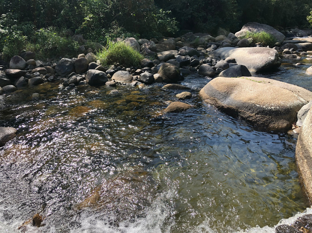 Cachoeira Poco da Laje景点图片