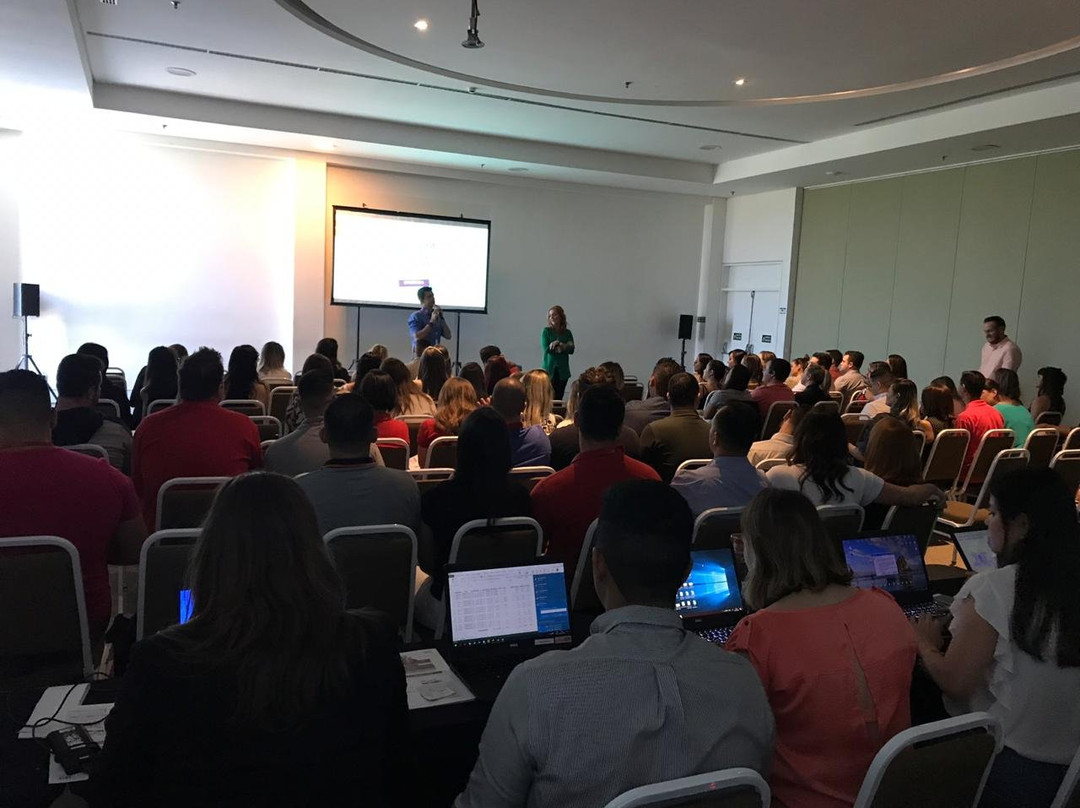 Vitória Hotel Convention Paulínia主图