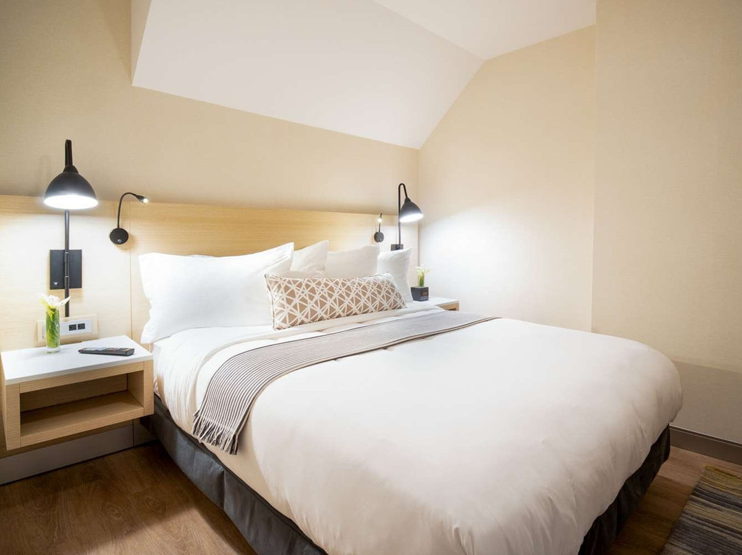 The Insignia Hotel, Sarnia, a Tribute Portfolio Hotel主图