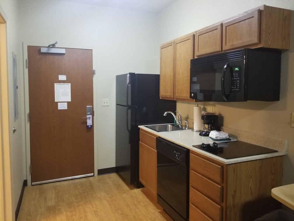 Suburban Studios主图