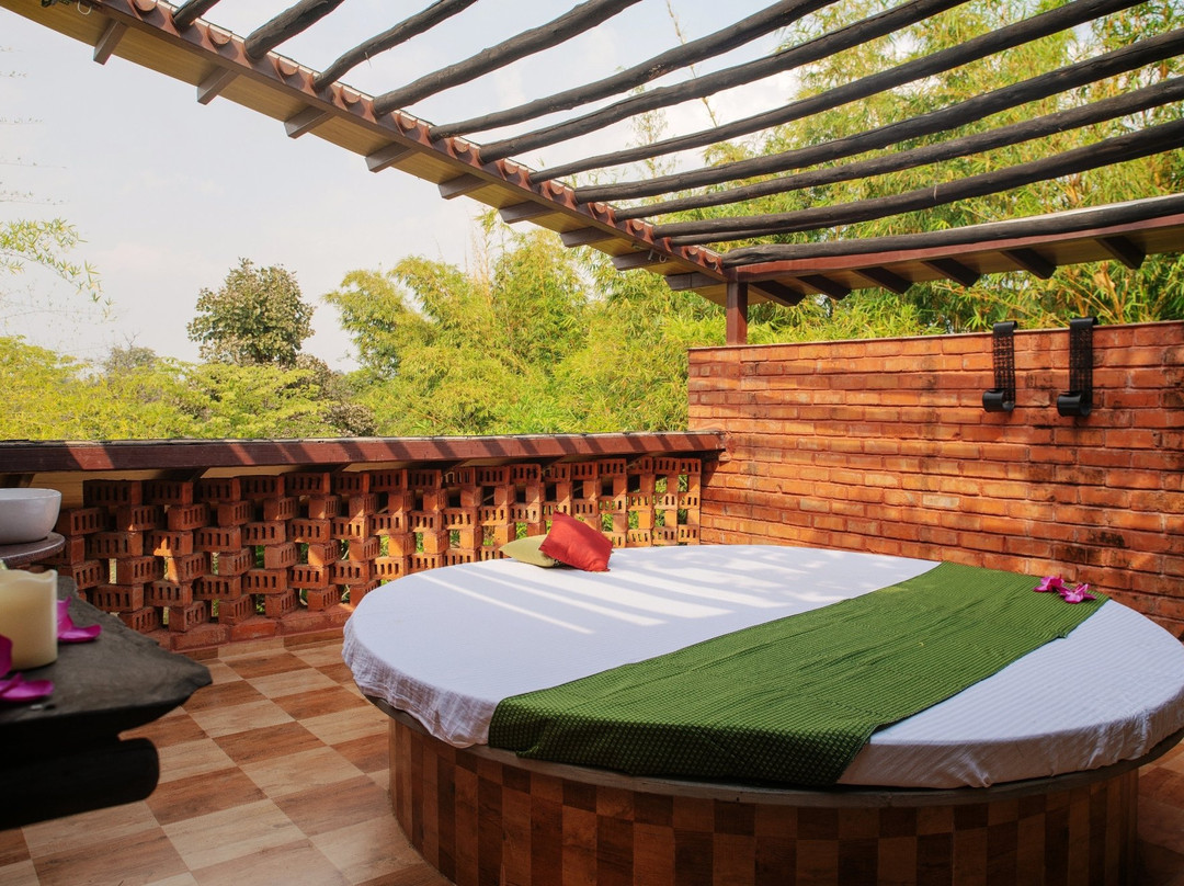 Regenta Resort Aranyaani主图