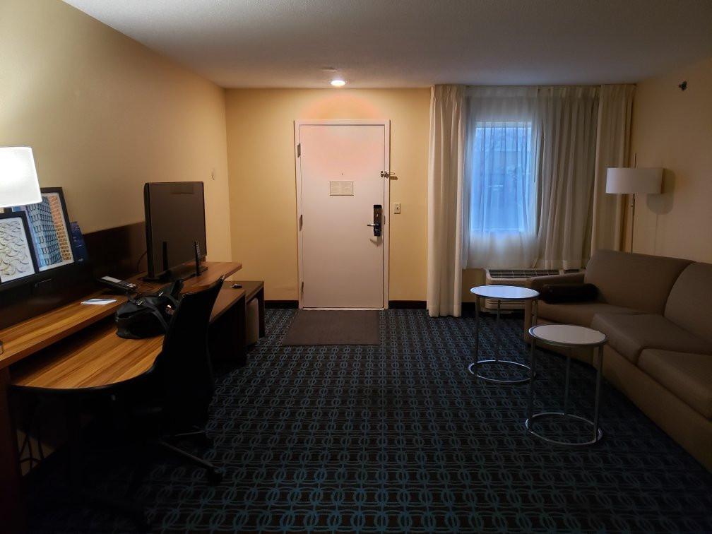 波士顿戴达姆费尔菲尔德客栈