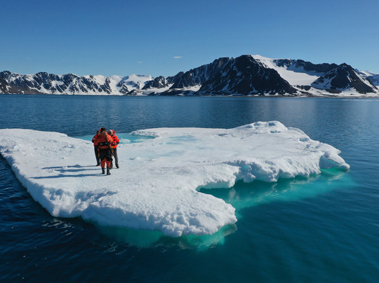 Spitsbergen Guide Service-朗伊尔城必去景点