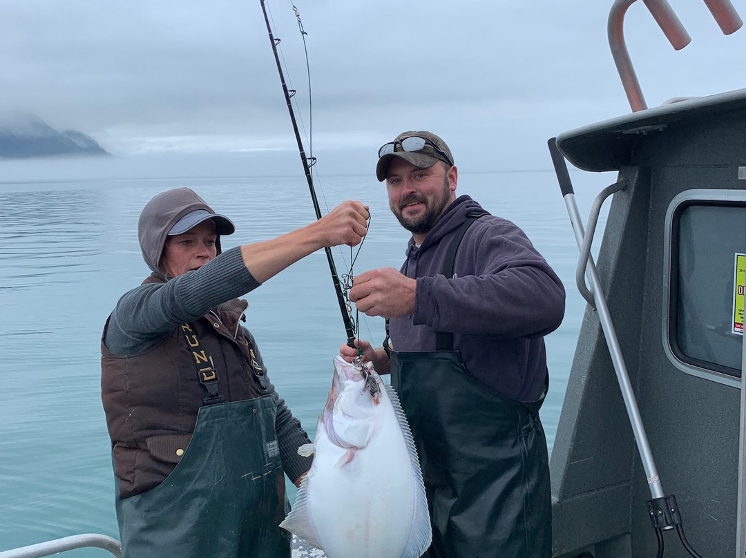 Taylor Charters Fishing-古斯塔夫斯必去景点