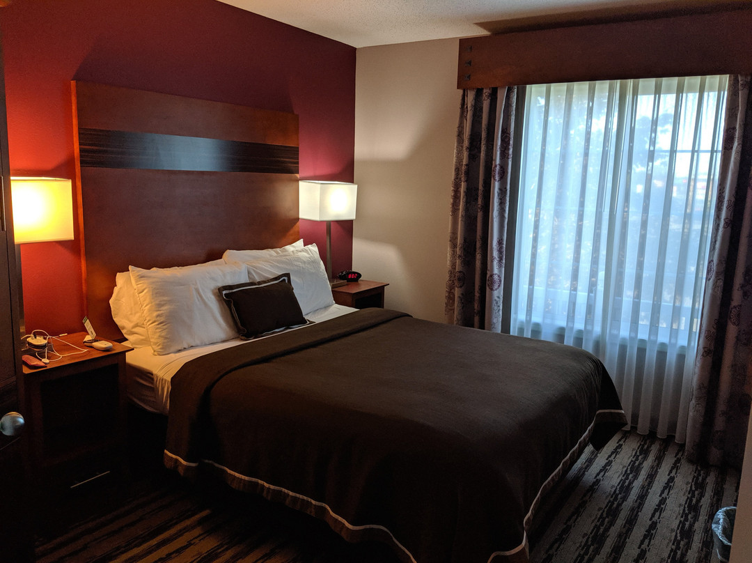 格兰德斯戴住宿套房酒店主图