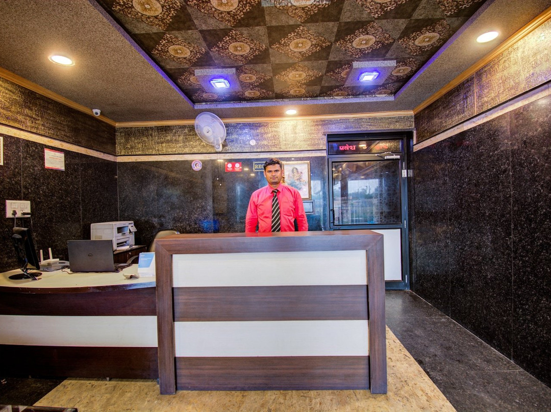 OYO 12849 Hotel Grand Akshay主图