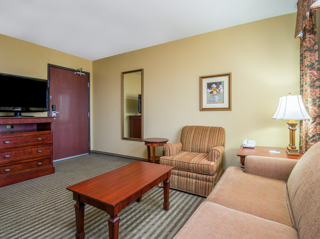 Holiday Inn Express & Suites Enid-Hwy 412 by IHG主图