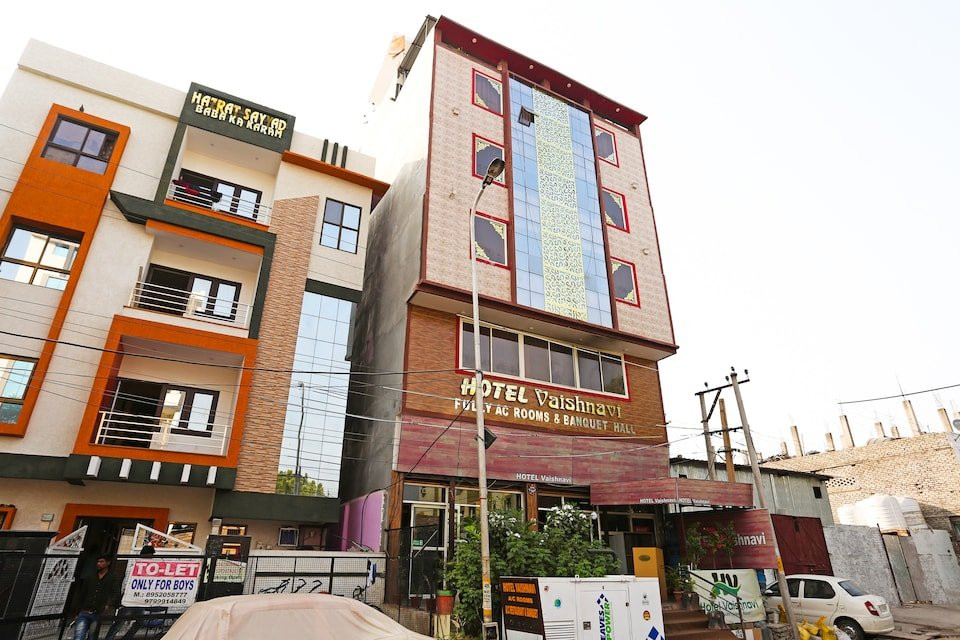 OYO 10137 Hotel Vaishnavi主图