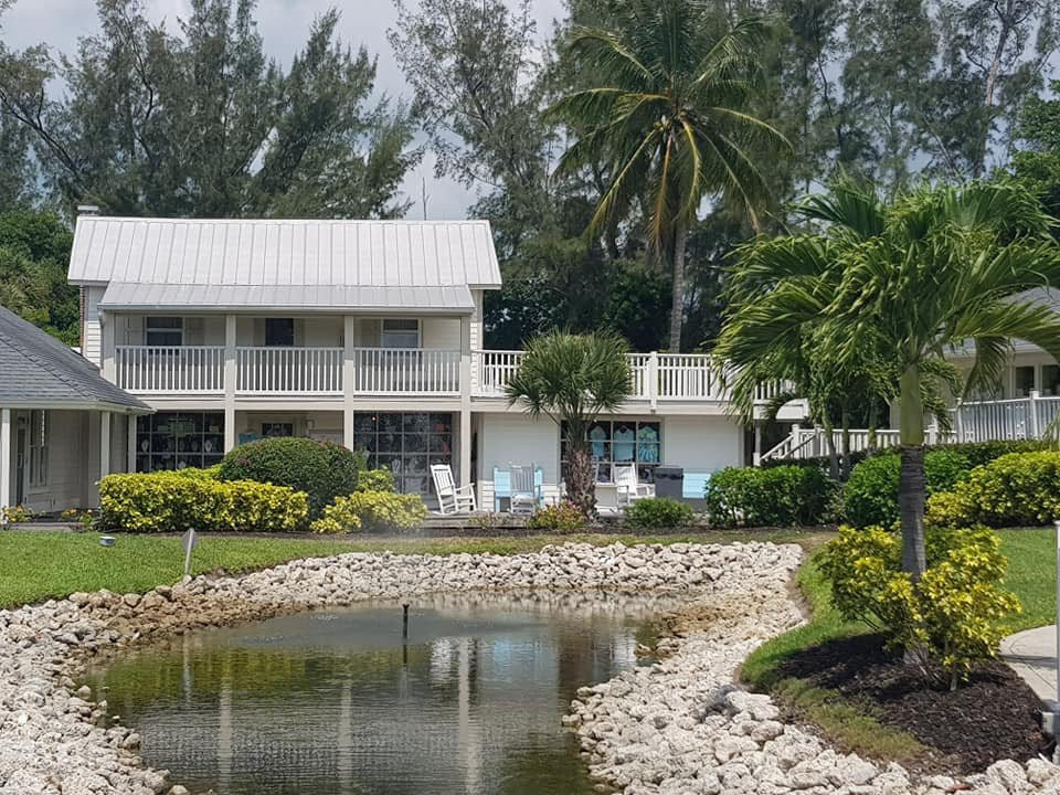 Suncatchers'  Dream Gift Shop-萨尼贝尔岛必去景点