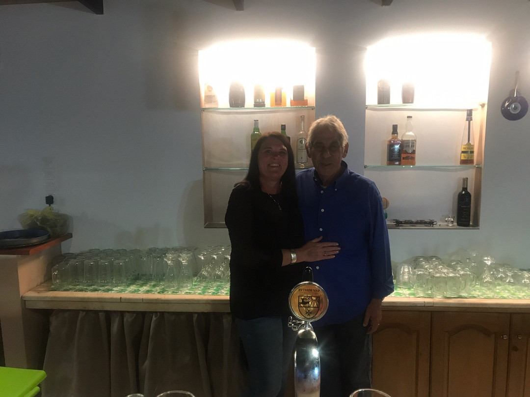 Alkmini Apartments主图