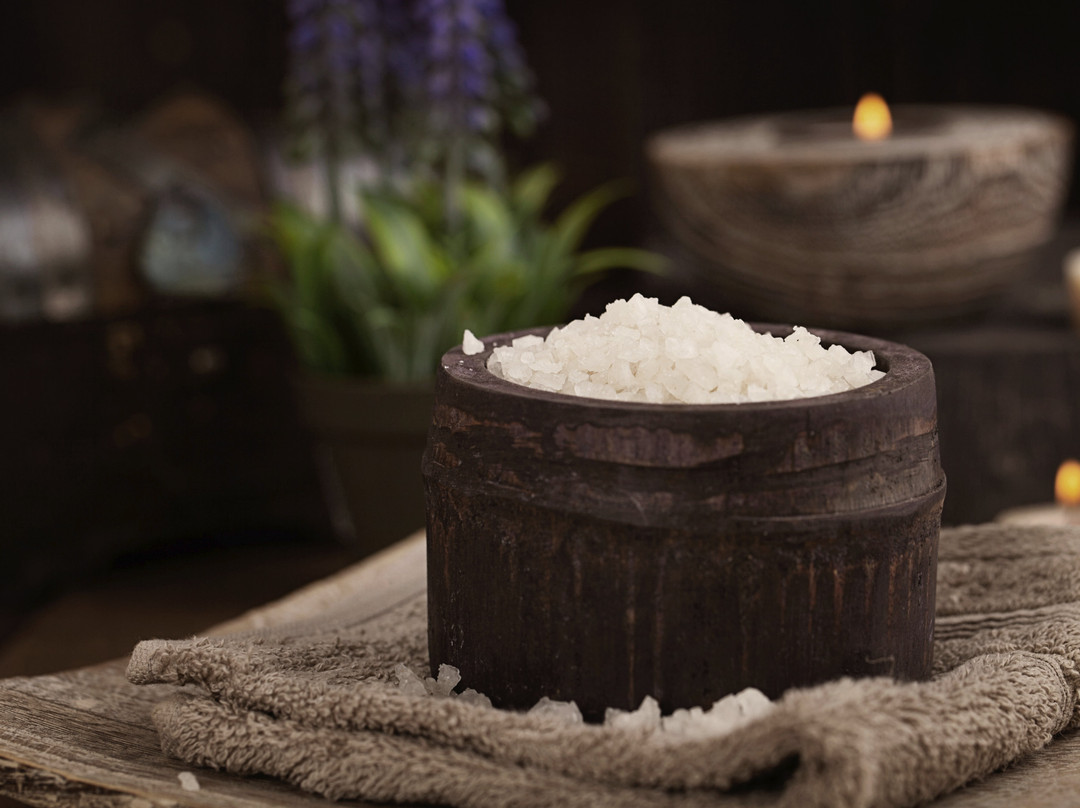 Rumi Simone Spa Salon Boutique-莱克奥斯韦戈必去景点